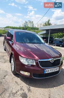 Лифтбек Skoda Superb 2009 в 