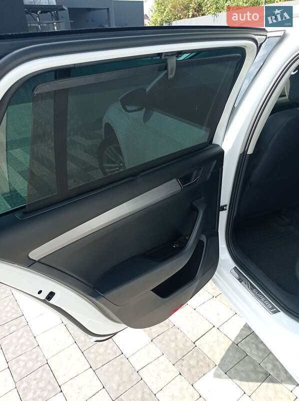 Универсал Skoda Superb 2016 в Ужгороде