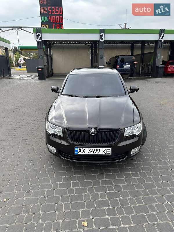 Лифтбек Skoda Superb 2013 в Харькове