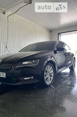 Лифтбек Skoda Superb 2015 в Ровно