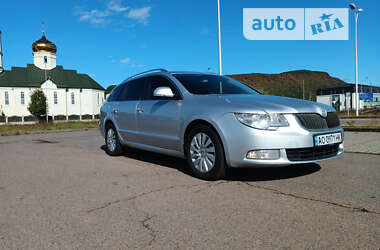 Універсал Skoda Superb 2010 в Хусті