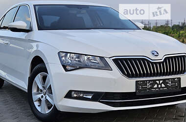 Лифтбек Skoda Superb 2018 в Петрове