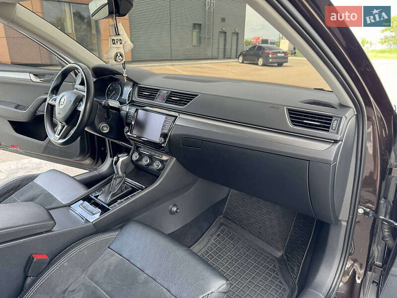 Лифтбек Skoda Superb 2017 в Киеве фото 14 Лифтбек Skoda Superb 2017 в Киеве