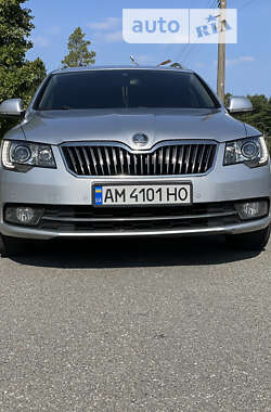 Универсал Skoda Superb 2014 в Малине