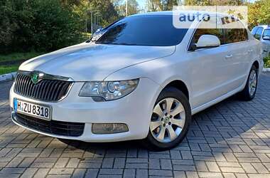 Ліфтбек Skoda Superb 2012 в Дрогобичі