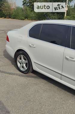 Лифтбек Skoda Superb 2009 в Запорожье