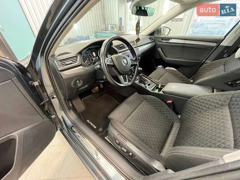 Универсал Skoda Superb 2018 в Тернополе