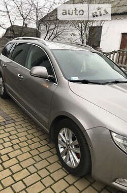 Універсал Skoda Superb 2011 в Любомлі