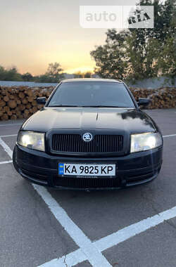 Лифтбек Skoda Superb 2004 в Киеве