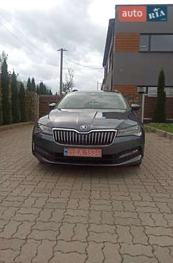 Универсал Skoda Superb 2020 в Стрые