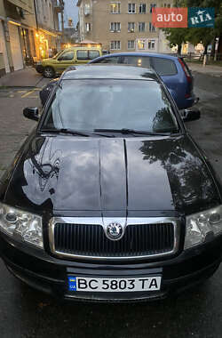 Лифтбек Skoda Superb 2005 в Николаеве