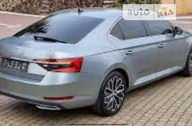 Ліфтбек Skoda Superb 2019 в Києві