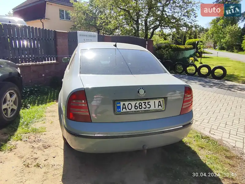 Skoda Superb 2004