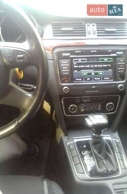 Лифтбек Skoda Superb 2011 в 