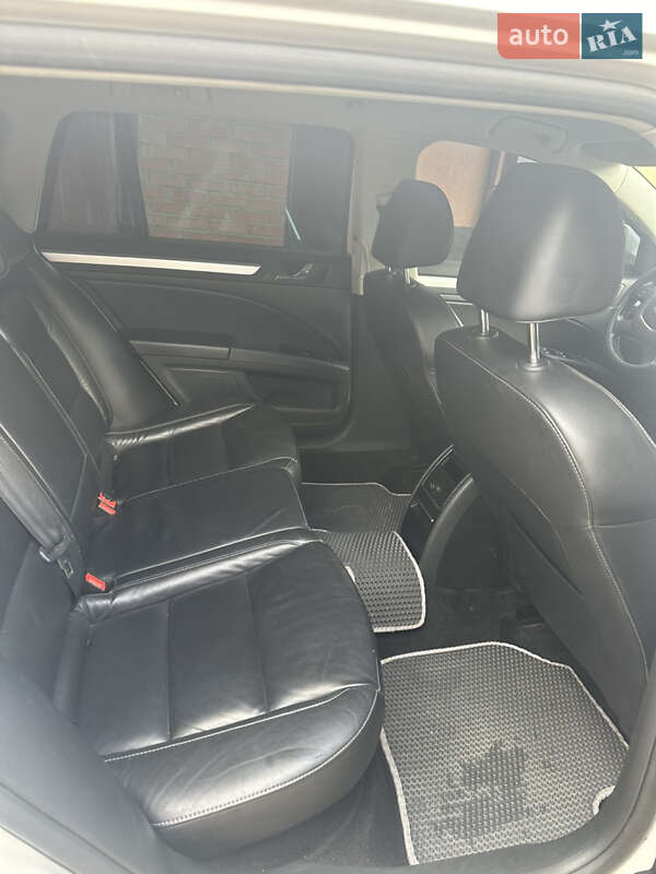 Универсал Skoda Superb 2010 в Виннице