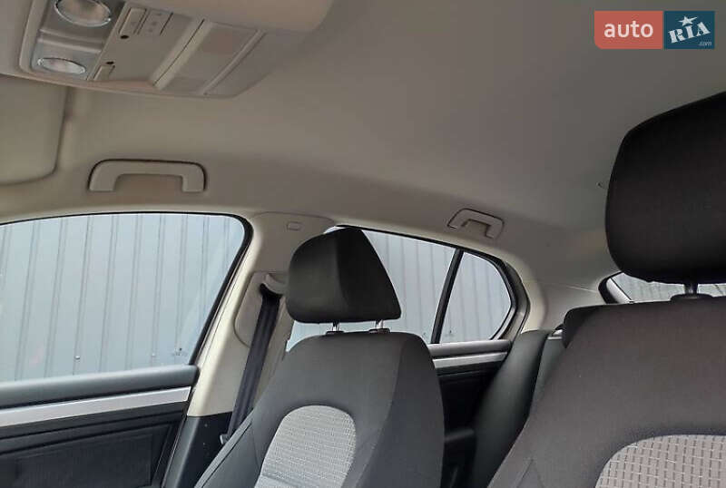 Ліфтбек Skoda Superb 2010 в Дніпрі