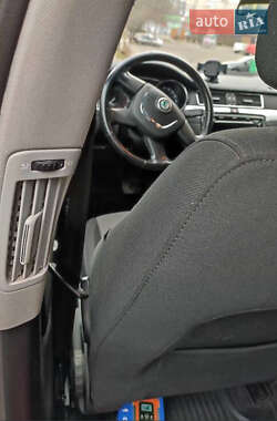 Лифтбек Skoda Superb 2010 в 