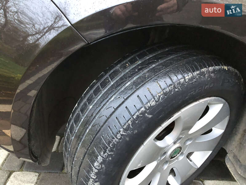 Лифтбек Skoda Superb 2012 в Ивано-Франковске