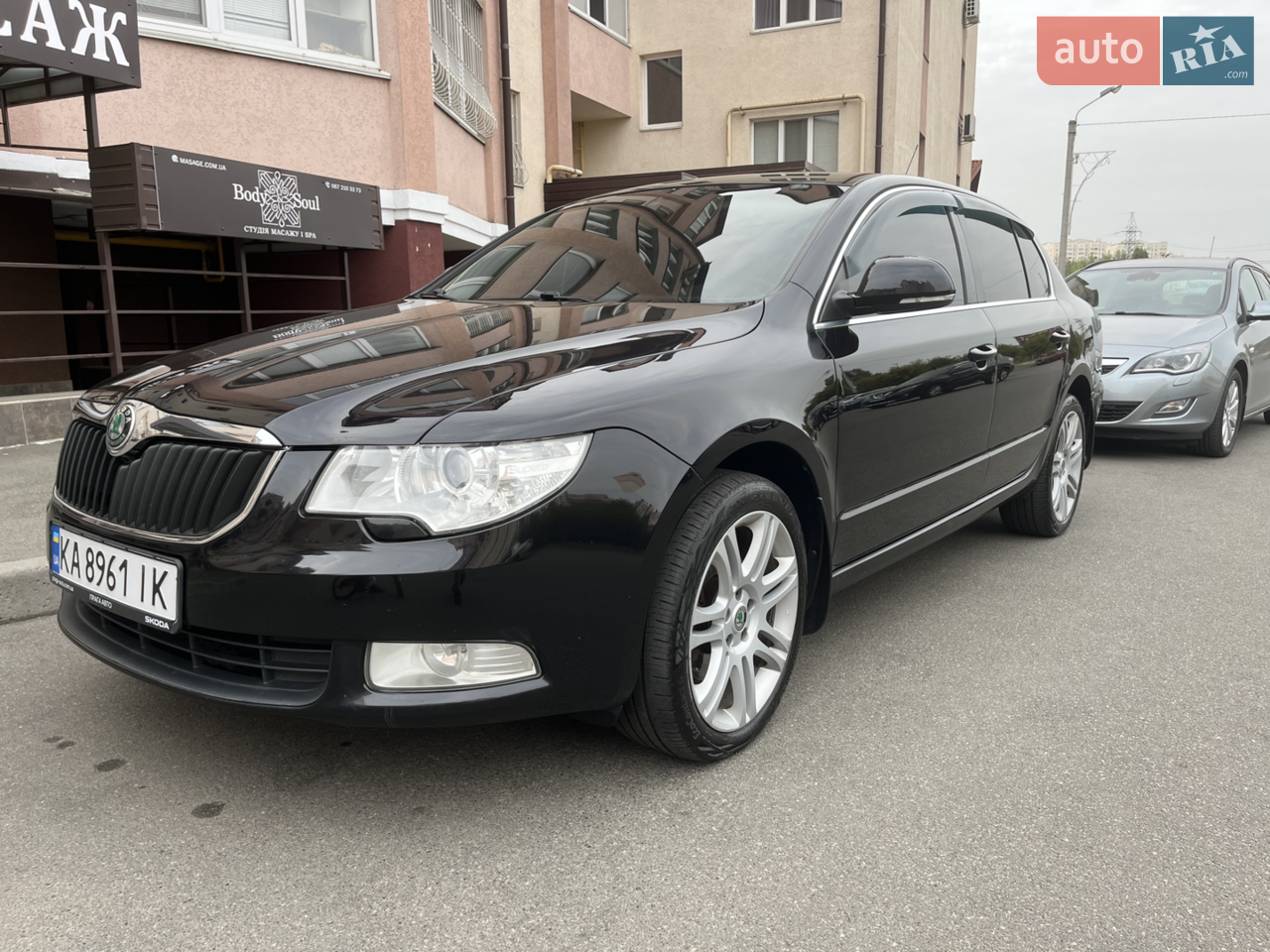 2010 Skoda Superb - мініатюра 12