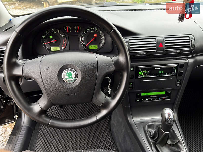 Лифтбек Skoda Superb 2006 в Виннице