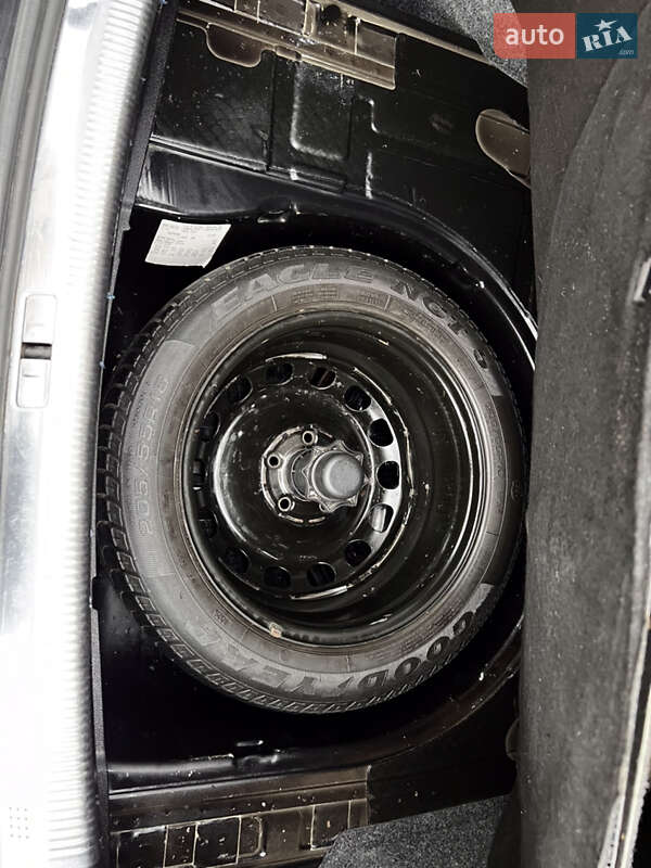 Лифтбек Skoda Superb 2006 в Виннице