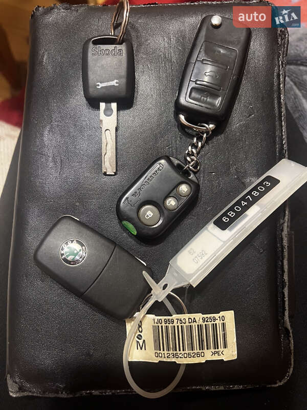 Лифтбек Skoda Superb 2006 в Виннице