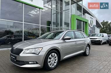 Універсал Skoda Superb 2016 в Києві