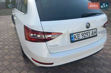Универсал Skoda Superb 2019 в 