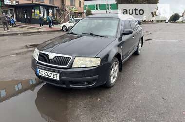 Лифтбек Skoda Superb 2005 в Старой Выжевке