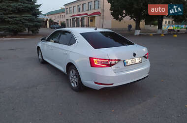 Лифтбек Skoda Superb 2017 в 