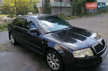 Лифтбек Skoda Superb 2002 в Киеве