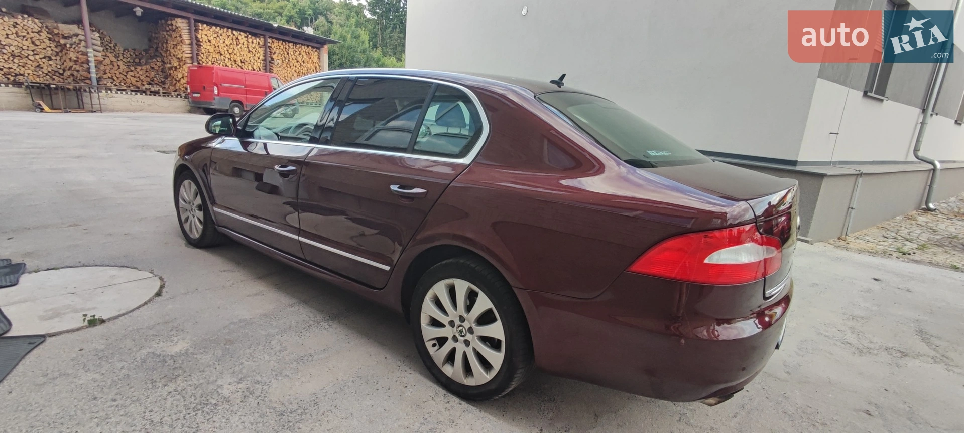 2010 Skoda Superb - мініатюра 7