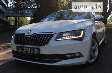 Універсал Skoda Superb 2017 в Трускавці