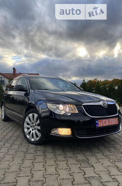 Универсал Skoda Superb 2010 в Стрые