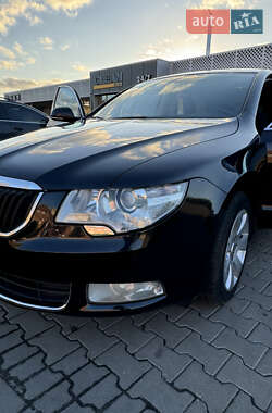 Лифтбек Skoda Superb 2011 в Червонограде