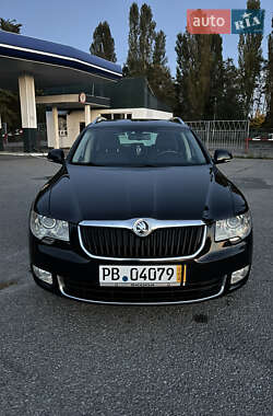 Универсал Skoda Superb 2012 в 