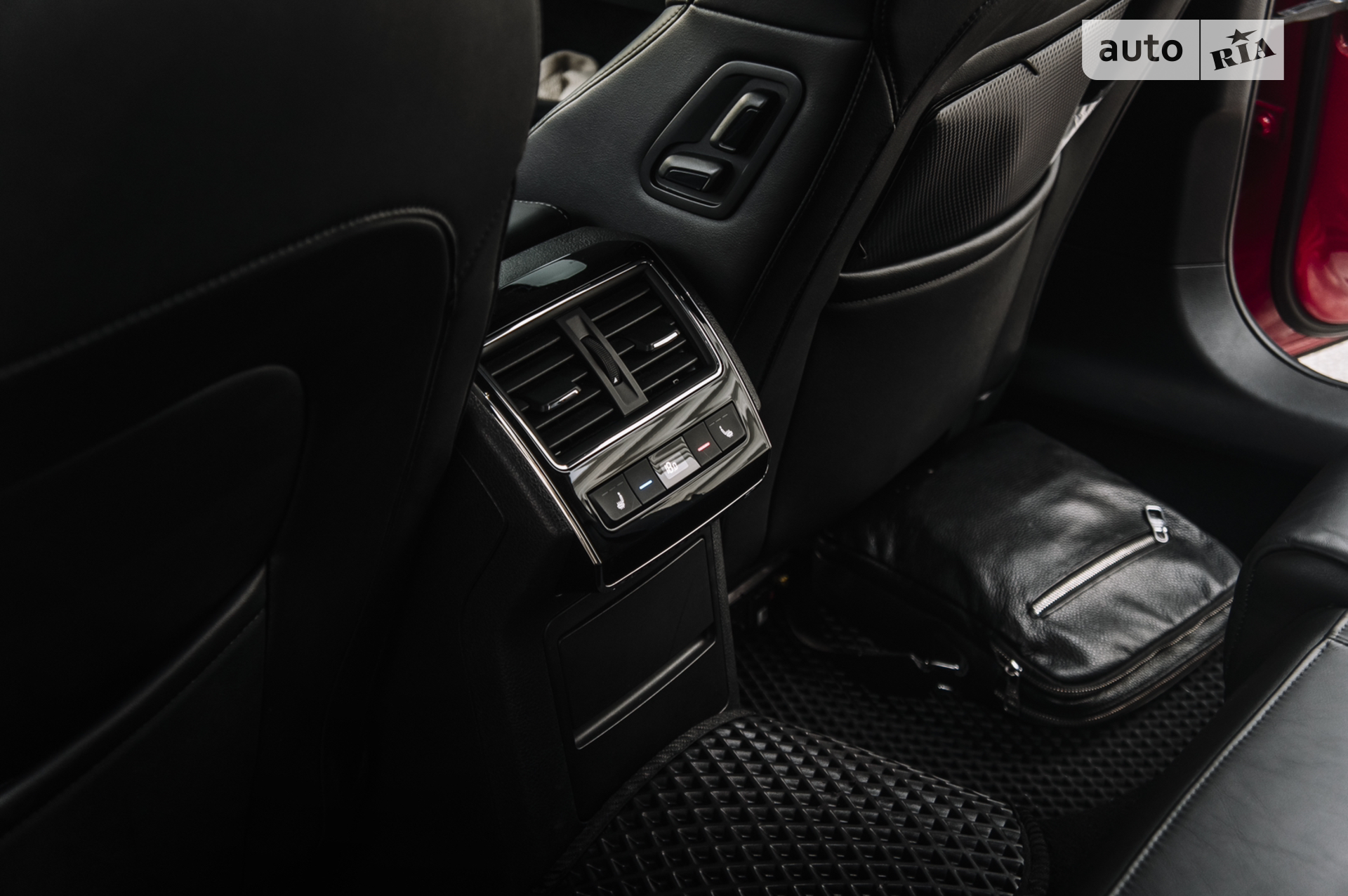 2019 Skoda Superb - мініатюра 36