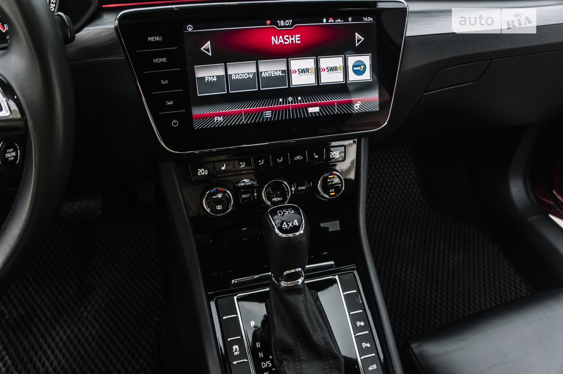 2019 Skoda Superb - мініатюра 38