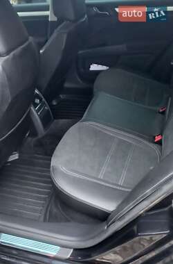 Лифтбек Skoda Superb 2014 в 