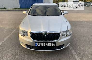 Ліфтбек Skoda Superb 2009 в Дніпрі