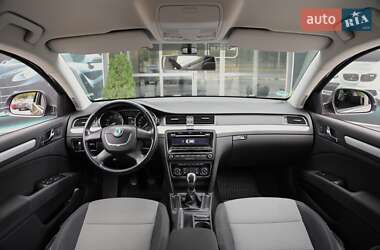 Універсал Skoda Superb 2011 в Харкові