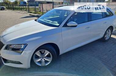 Универсал Skoda Superb 2016 в Ивано-Франковске