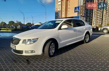 Лифтбек Skoda Superb 2013 в Киеве