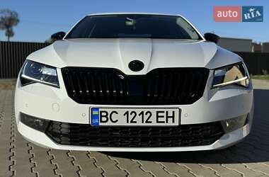 Лифтбек Skoda Superb 2015 в Стрые