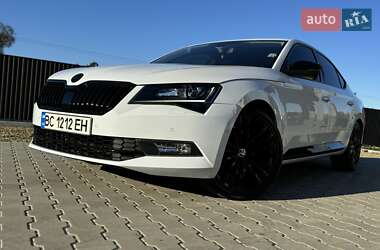 Лифтбек Skoda Superb 2015 в Стрые