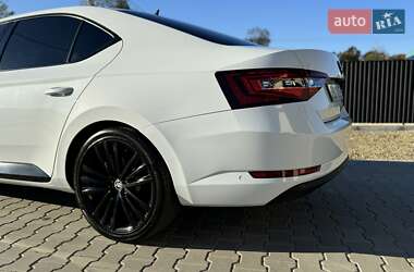 Лифтбек Skoda Superb 2015 в Стрые