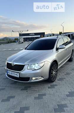 Универсал Skoda Superb 2010 в Тячеве