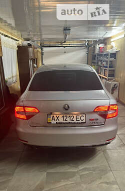 Лифтбек Skoda Superb 2013 в Близнюках