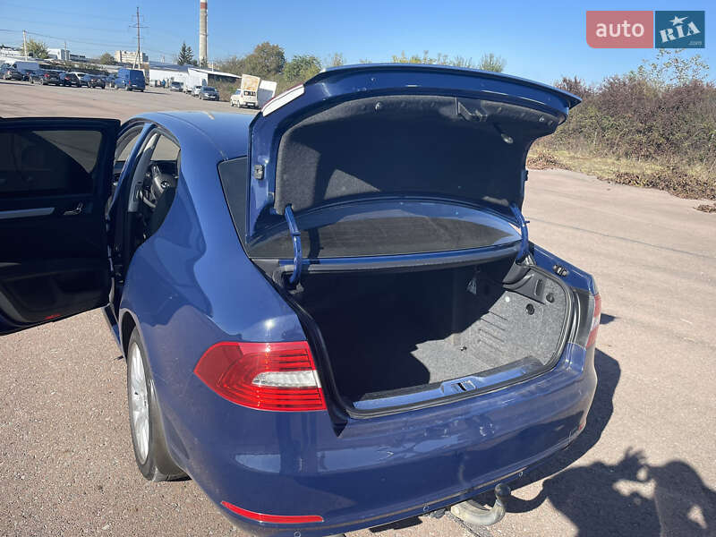 Лифтбек Skoda Superb 2014 в Ужгороде фото 6 Лифтбек Skoda Superb 2014 в Ужгороде