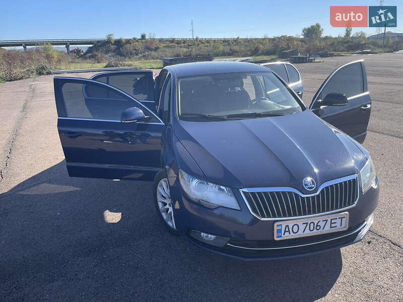 Лифтбек Skoda Superb 2014 в Ужгороде фото 9 Лифтбек Skoda Superb 2014 в Ужгороде